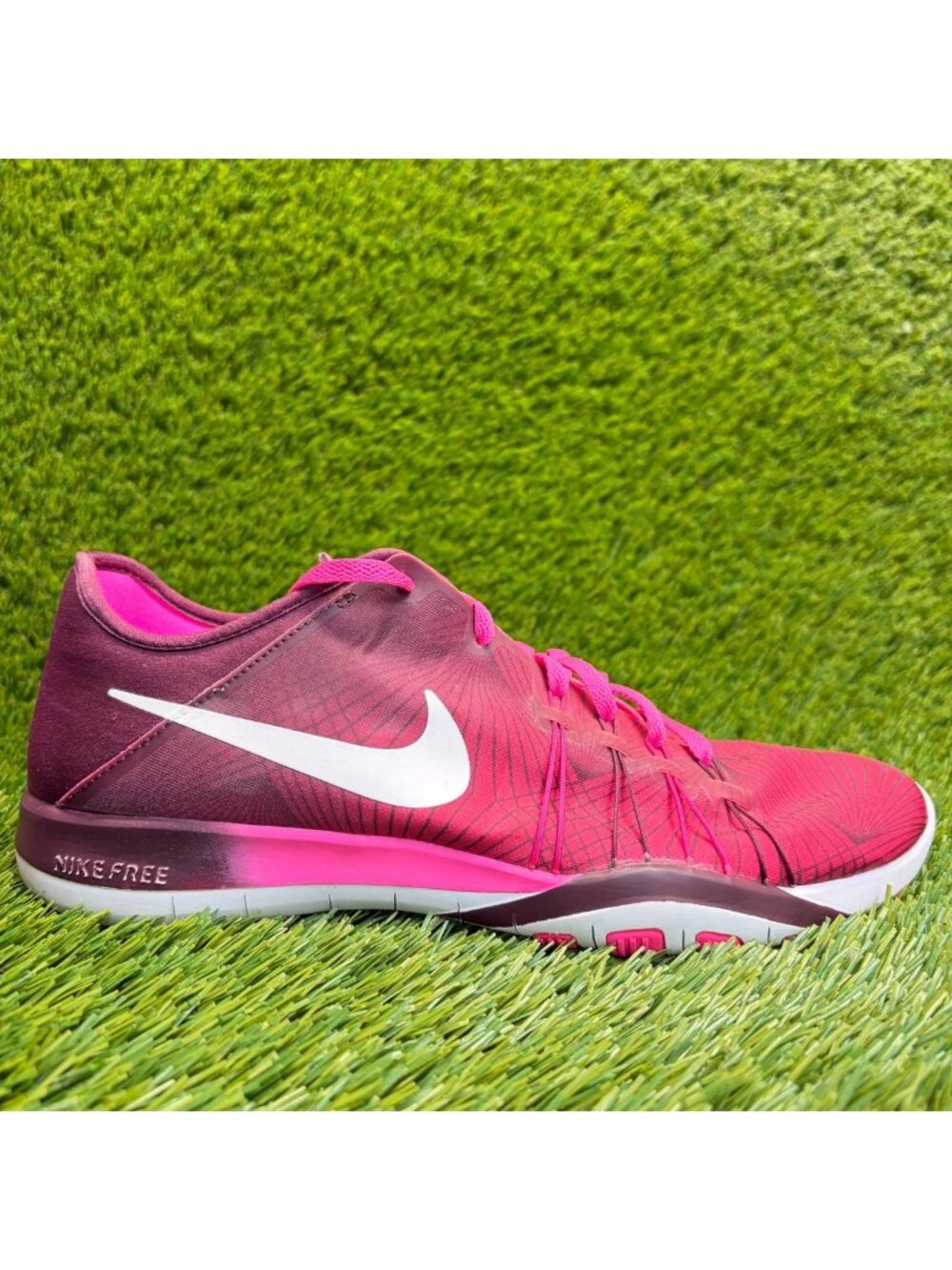 Nike Free TR 6 Womens Size 8.5 Maroon Pink White Athletic Running Shoes Sneakers
